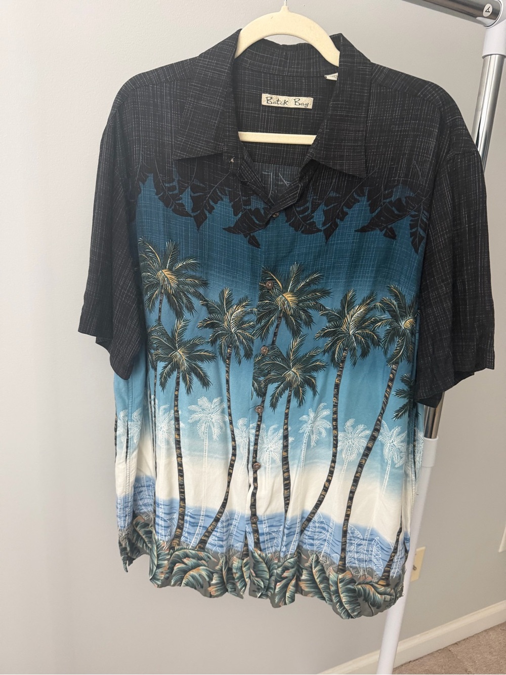 Batik Bay short sleeve Sport Hawaiian shirt button front 100% SILK/RAYON